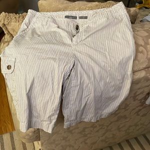 Ladies cargo shorts